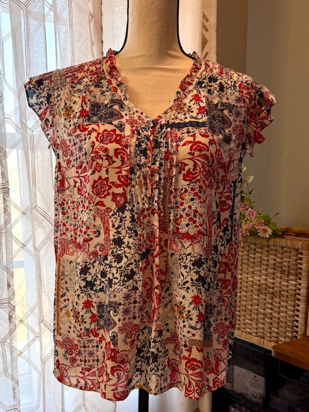 EUC Women's Red and Navy Floral Boho Top